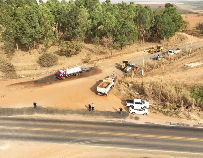 Governo Municipal inicia projeto piloto de coleta de lixo rural na MGC-462