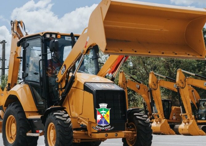 Governo Municipal investe mais de R$ 10 milhões em caminhões e maquinários para reforçar serviços públicos