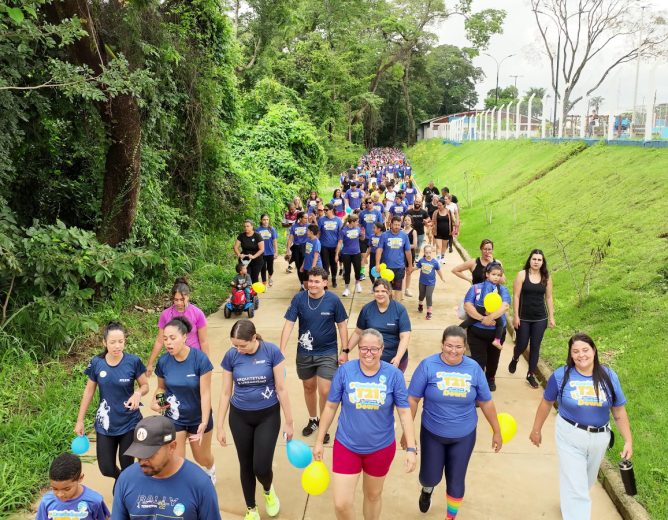 1ª Caminhada T21 reúne comunidade em momento de inclusão e conscientização em Patrocínio